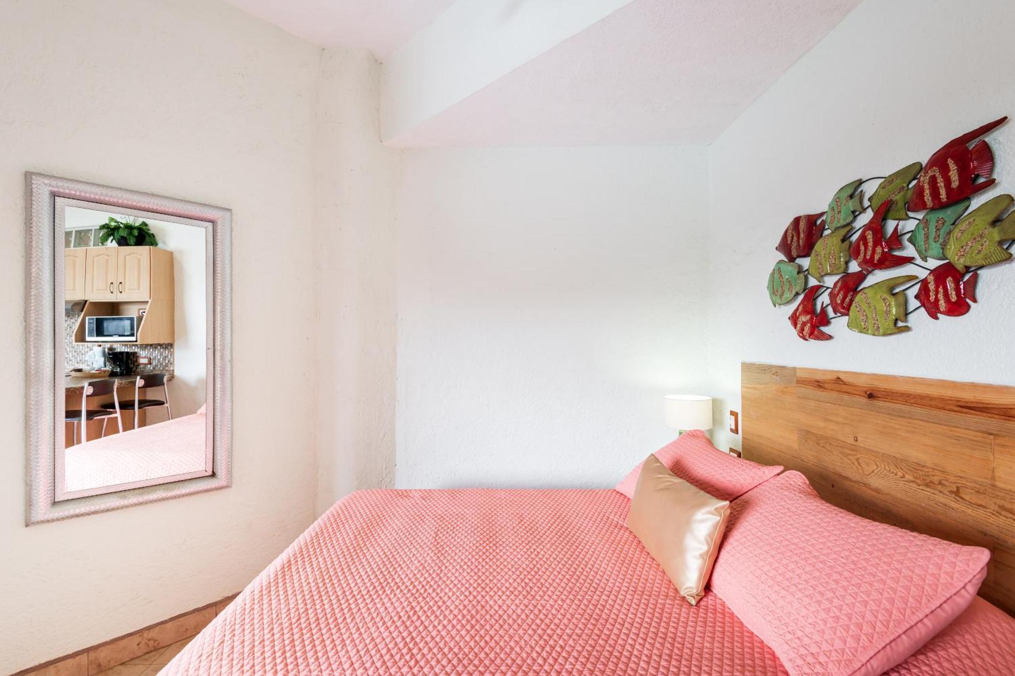 Marina Cabo Plaza Town & Apartment *