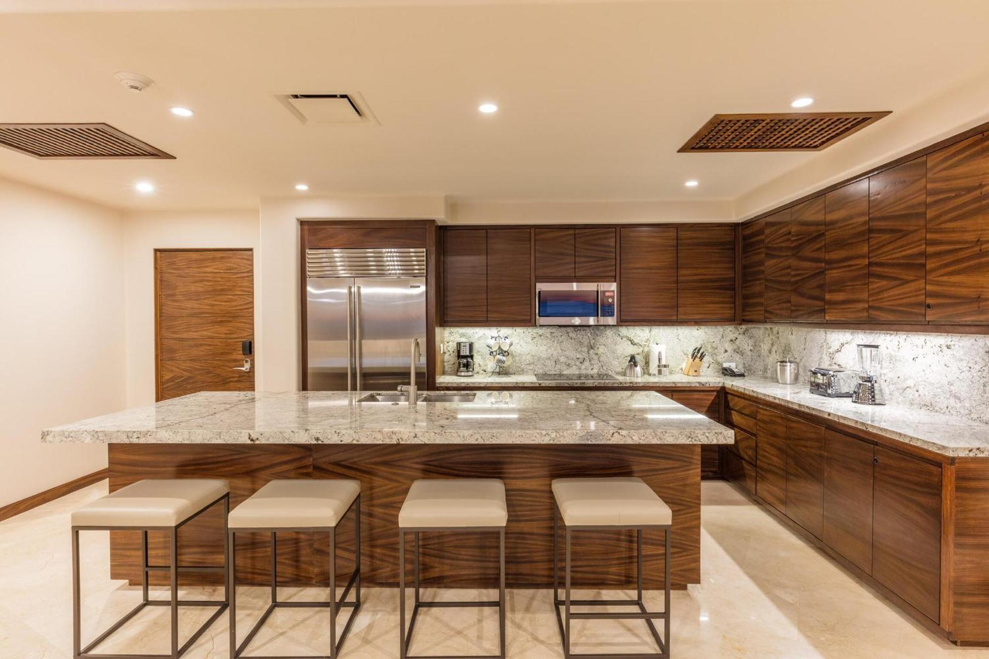 Beachfront 3 Bdrm In Exclusive Diamante Golf Apartment Cabo San Lucas