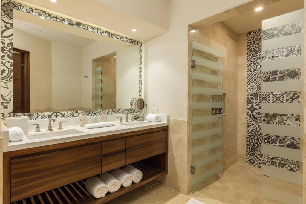Apartment Beachfront 3 Bdrm In Exclusive Diamante Golf
