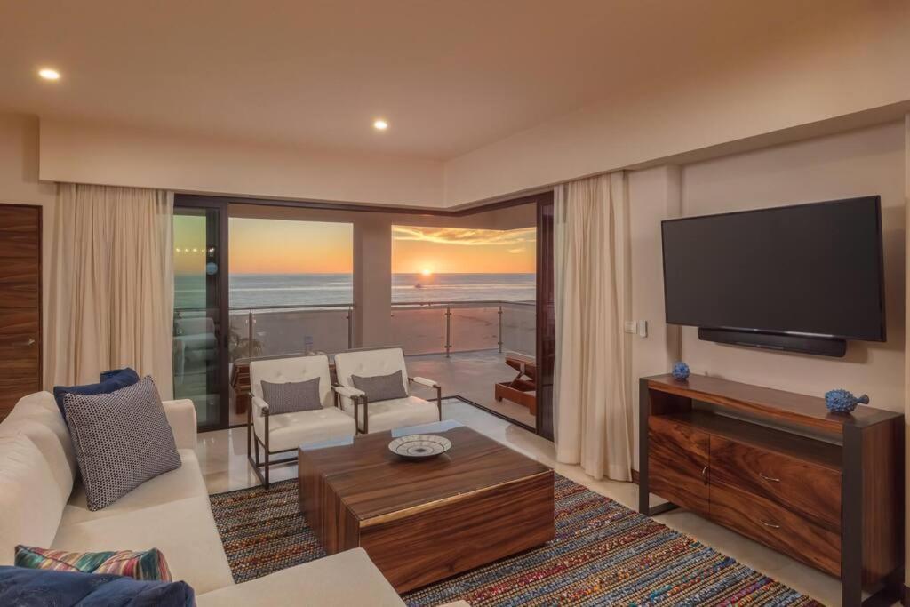 Apartment Beachfront 3 Bdrm In Exclusive Diamante Golf *