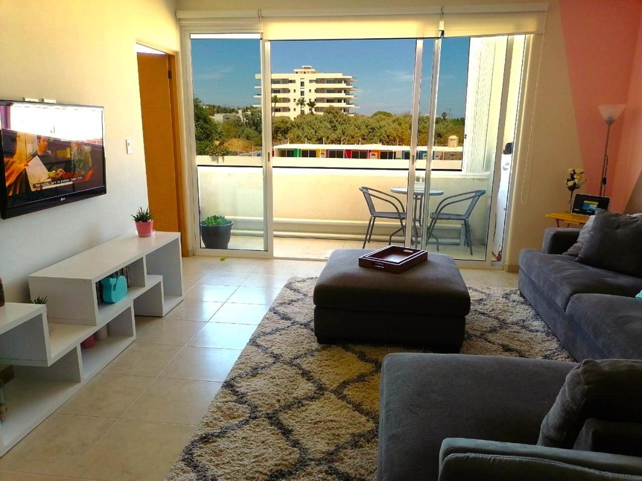 Bahia Del Tezal 204b: Great 2br/2ba 5 Min From Downtown Cabo, Big Pool! Apartment *