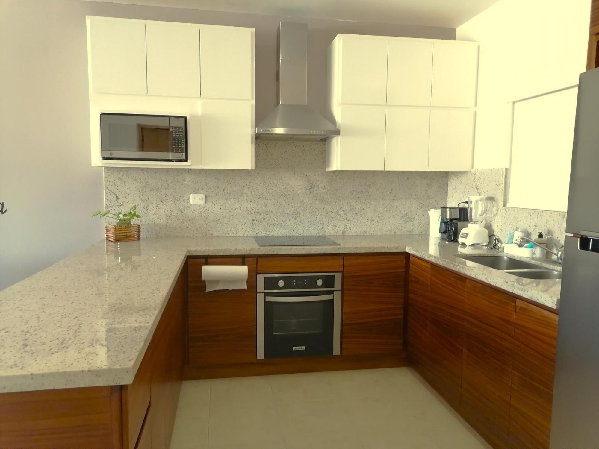 Apartment Bahia Del Tezal 204b: Great 2br/2ba 5 Min From Downtown Cabo, Big Pool! *