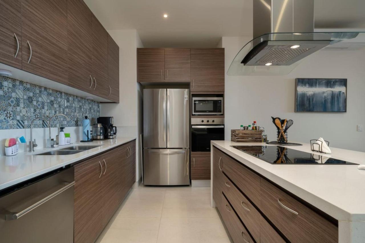 Amazing 2br Ocean View With Spacious Terrace Apartment *