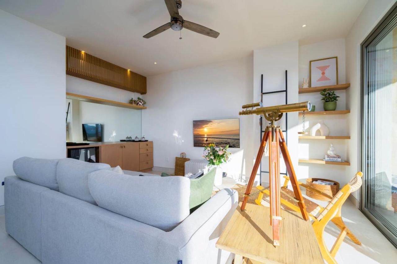 Stunning 2br Ph With Views And Private Rooftop Holiday home *
