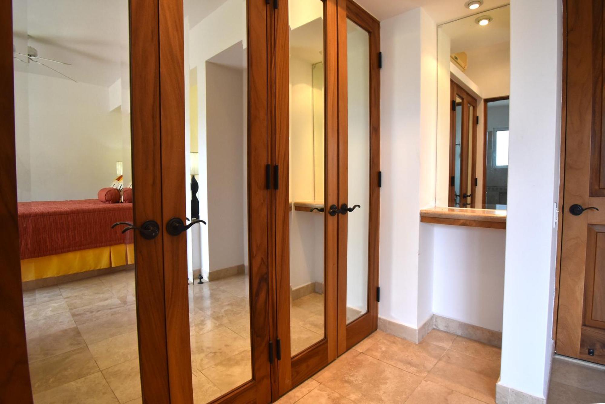 Villa Casa Struthers, Luxury Villa, Access