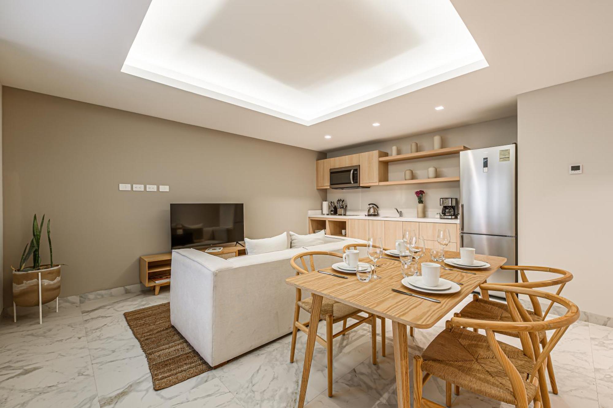 Lumina At Cardinal Apartment *