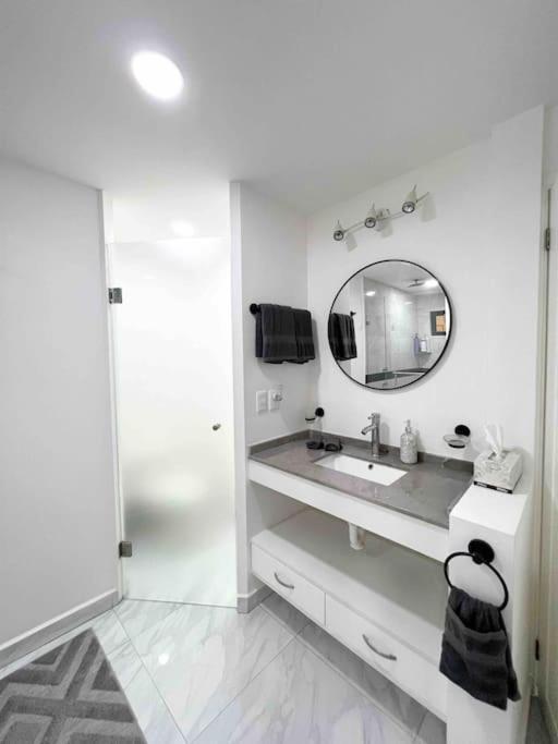 Apartamento Amazing Location 1-bdrm Lrg Balcony W-pool Lily *