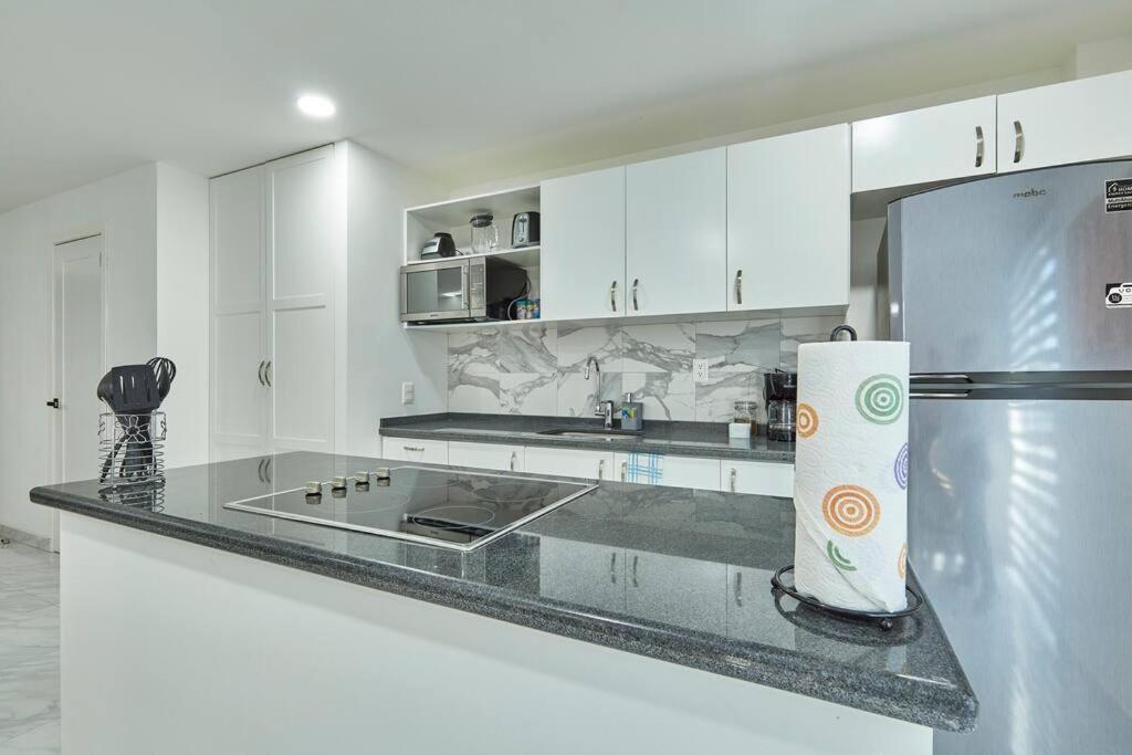 Apartment Spacious 1-bdrm In Heart Of Cabo! *