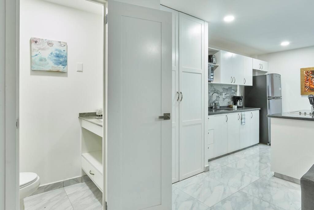 Spacious 1-bdrm In Heart Of Cabo! Apartment Cabo San Lucas