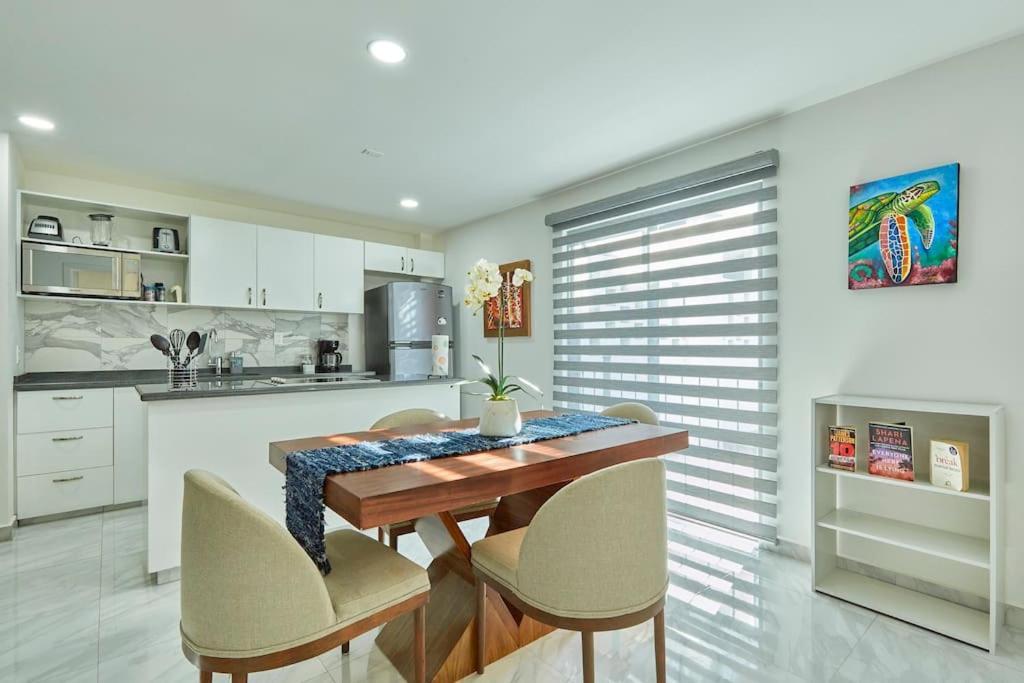 Spacious 1-bdrm In Heart Of Cabo! Cabo San Lucas
