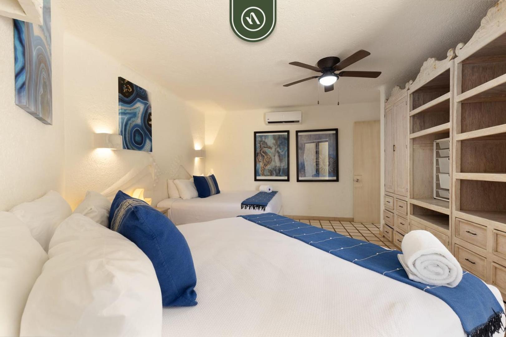 Oceafront 2 Bedroom - Pool - King Beds 3x Apartment