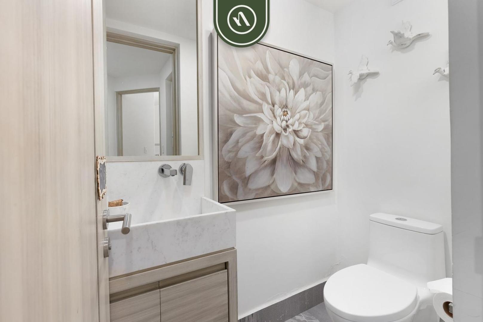 Fully Renovated 3 Bedroom - Oceanfront - Pool *
