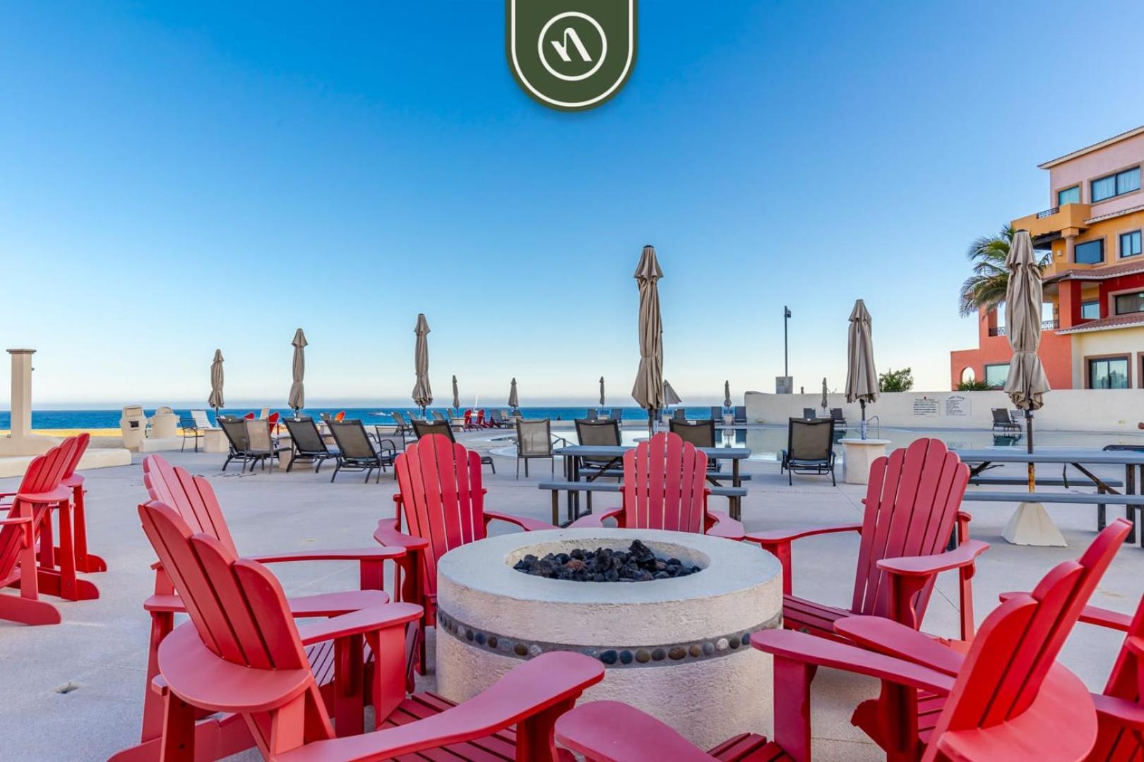 Fully Renovated 3 Bedroom - Oceanfront - Pool