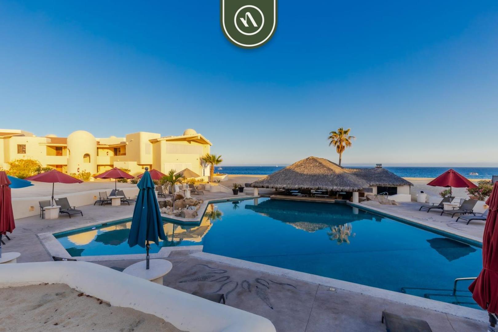 Apartment Fully Renovated 3 Bedroom - Oceanfront - Pool Cabo San Lucas