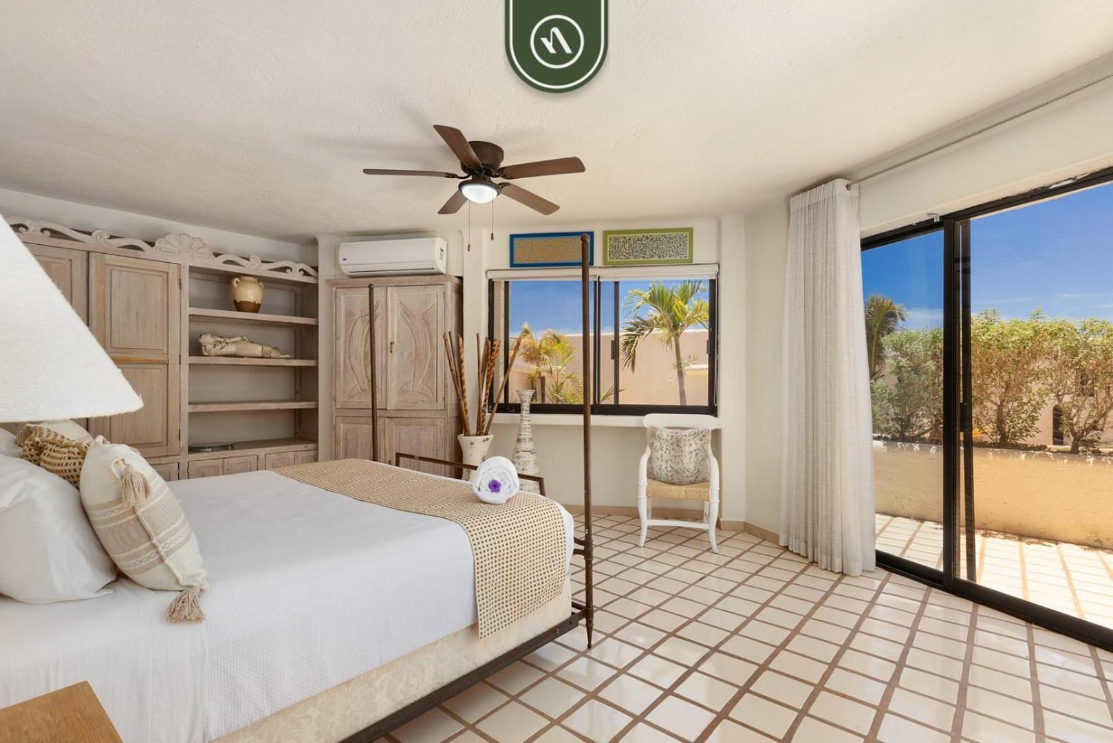 Oceafront 2 Bedroom - Pool - King Beds 3x Apartment *