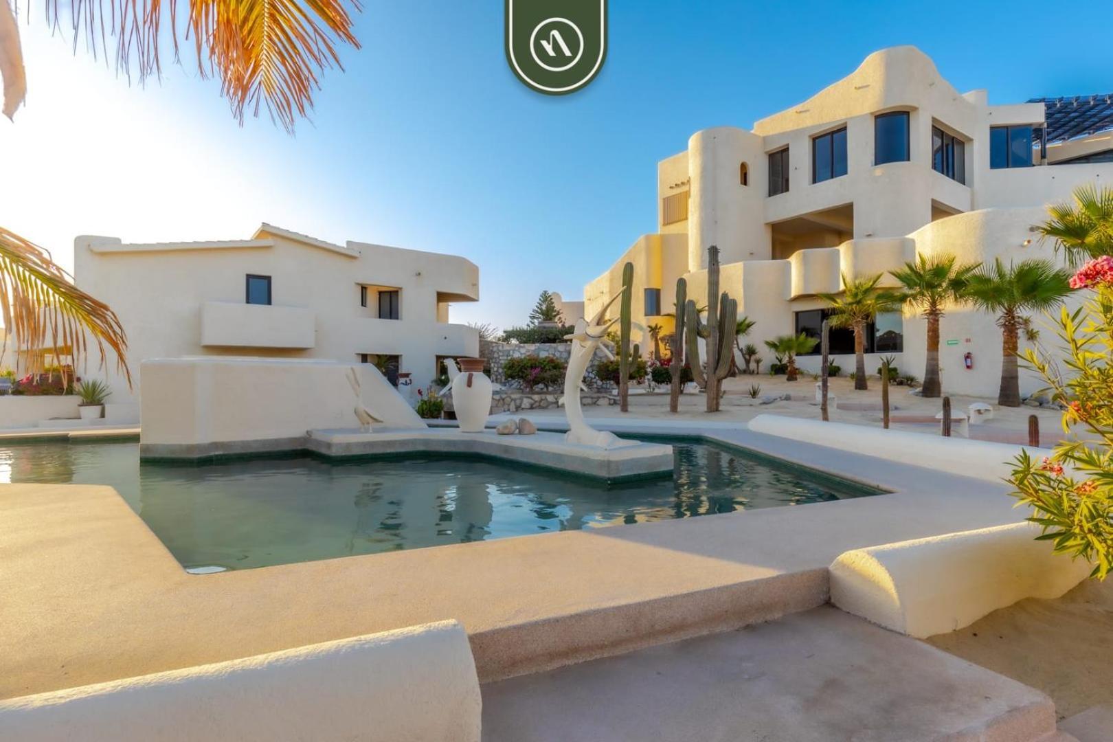 Beachview 3 Bedroom - Oceanfront Pool -