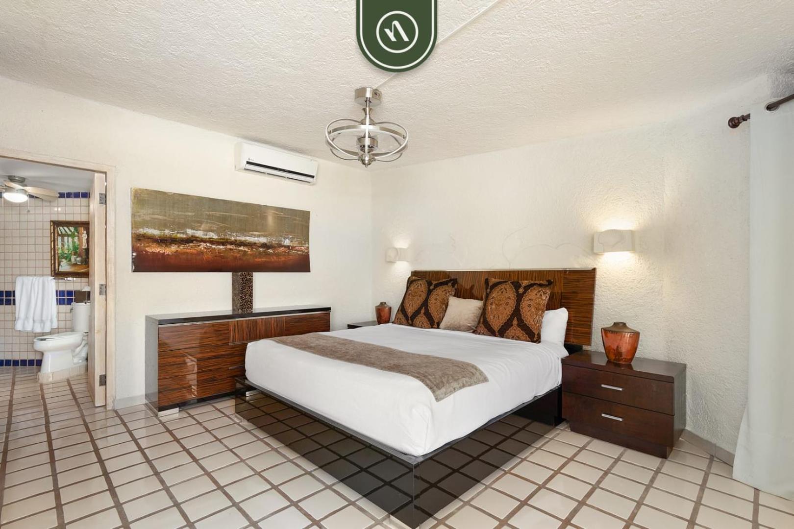 Oceanfront With Private Balcony - Pool * Cabo San Lucas