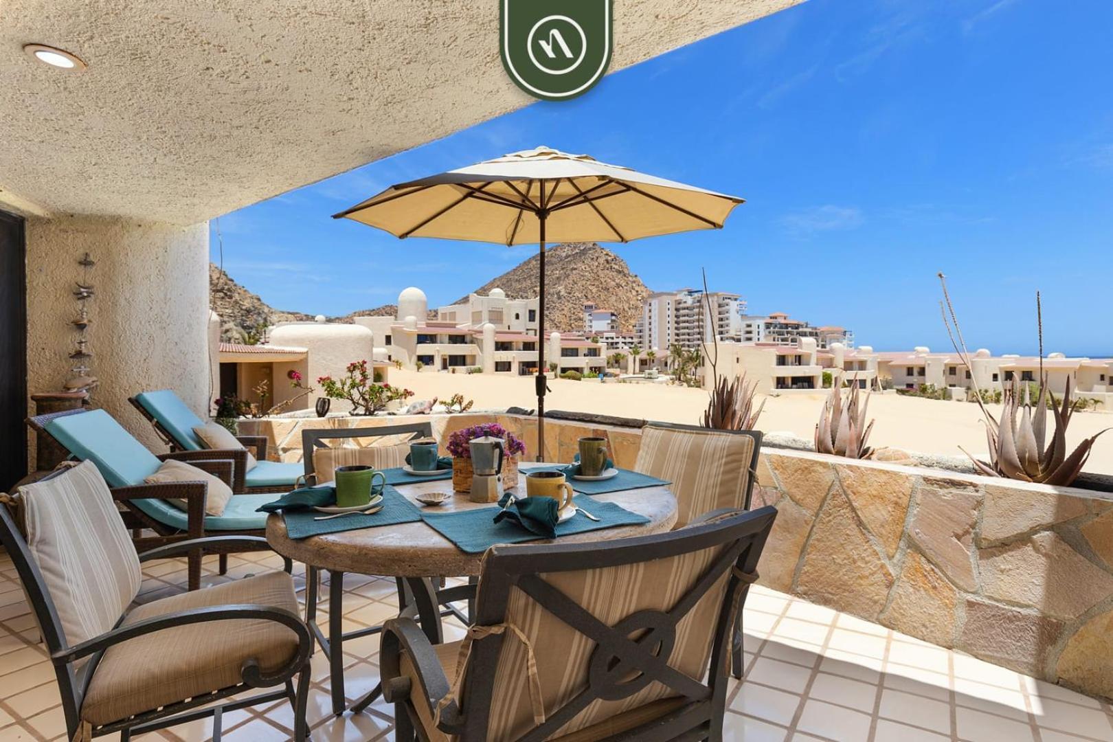 Oceanfront With Private Balcony - Pool Cabo San Lucas