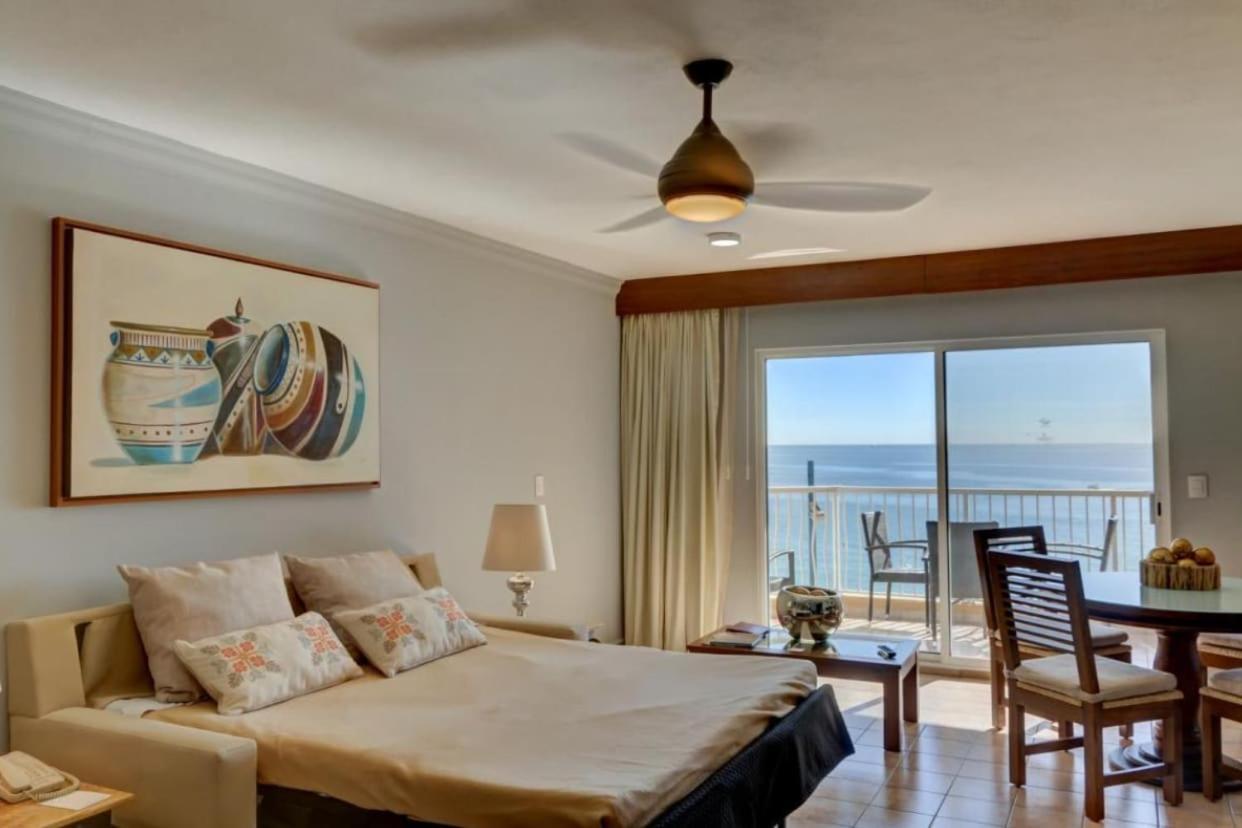 2bd Del Palmar: Cabo Luxury