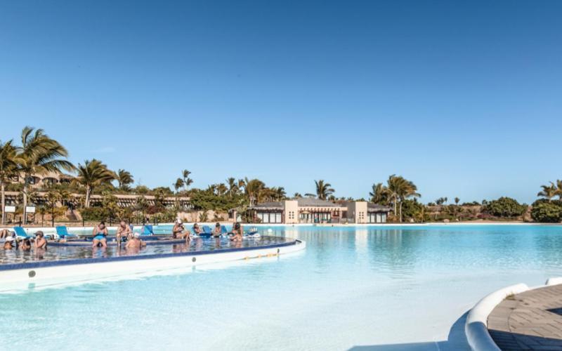 Apartment Oceanfront Chic Retreat Studio-golf-spa-jacuzzi & More!