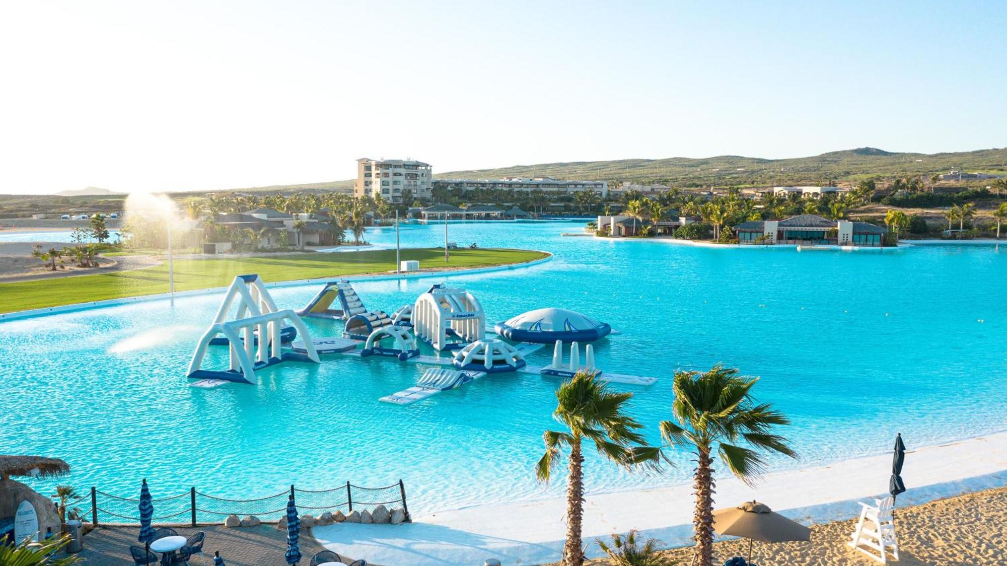 Oceanfront Chic Retreat Studio-golf-spa-jacuzzi & More! Cabo San Lucas