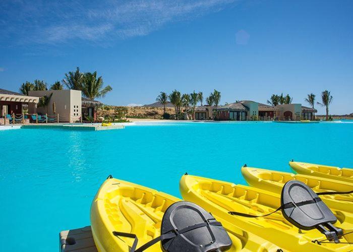 Apartment Oceanfront Chic Retreat Studio-golf-spa-jacuzzi & More!