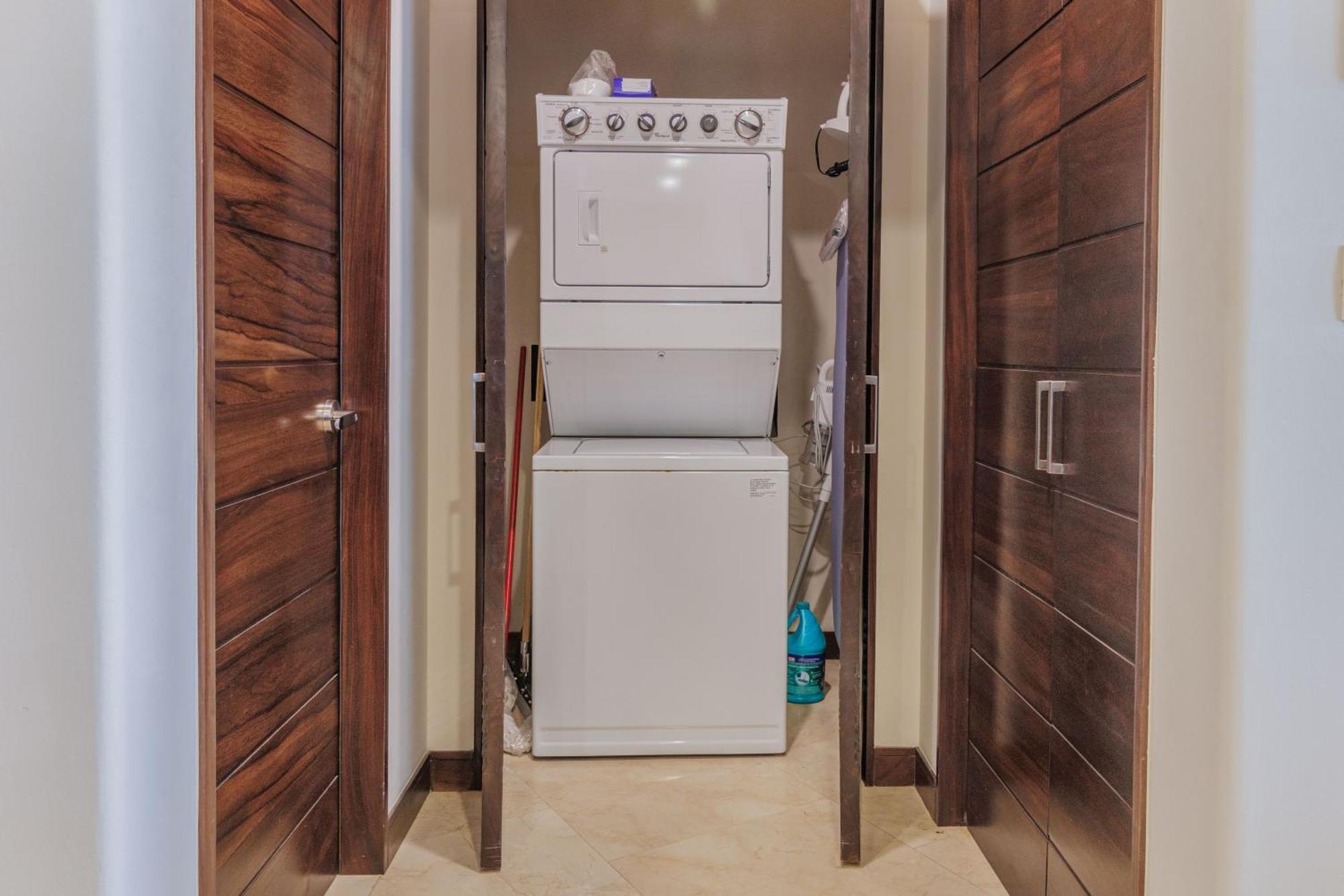 Apartment Oceanfront Chic Retreat Studio-golf-spa-jacuzzi & More! *
