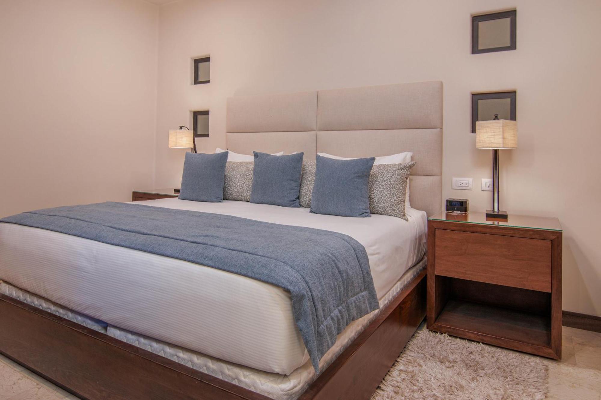 Oceanfront Chic Retreat Studio-golf-spa-jacuzzi & More! Cabo San Lucas