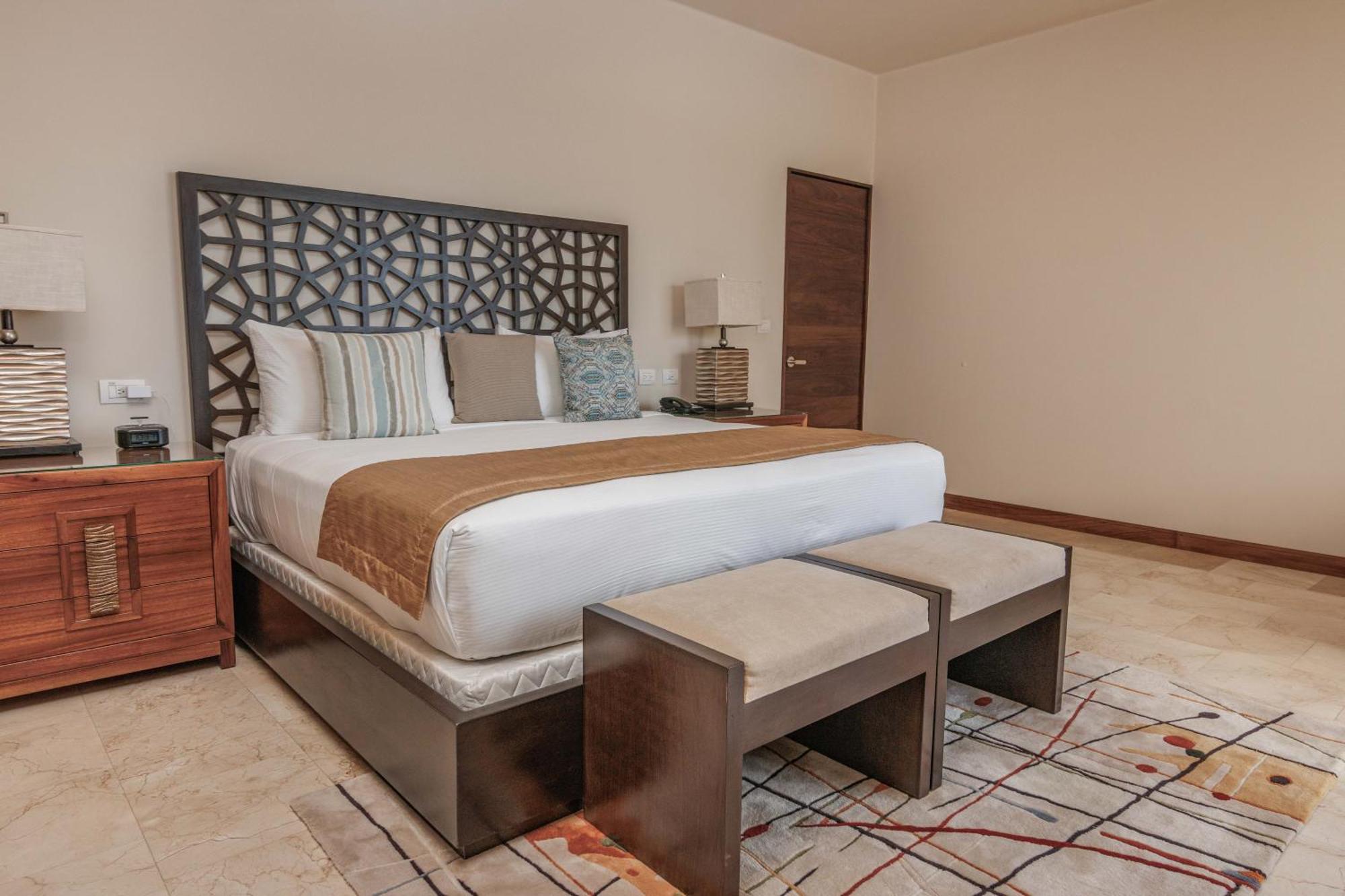 Apartment Oceanfront Chic Retreat Studio-golf-spa-jacuzzi & More!