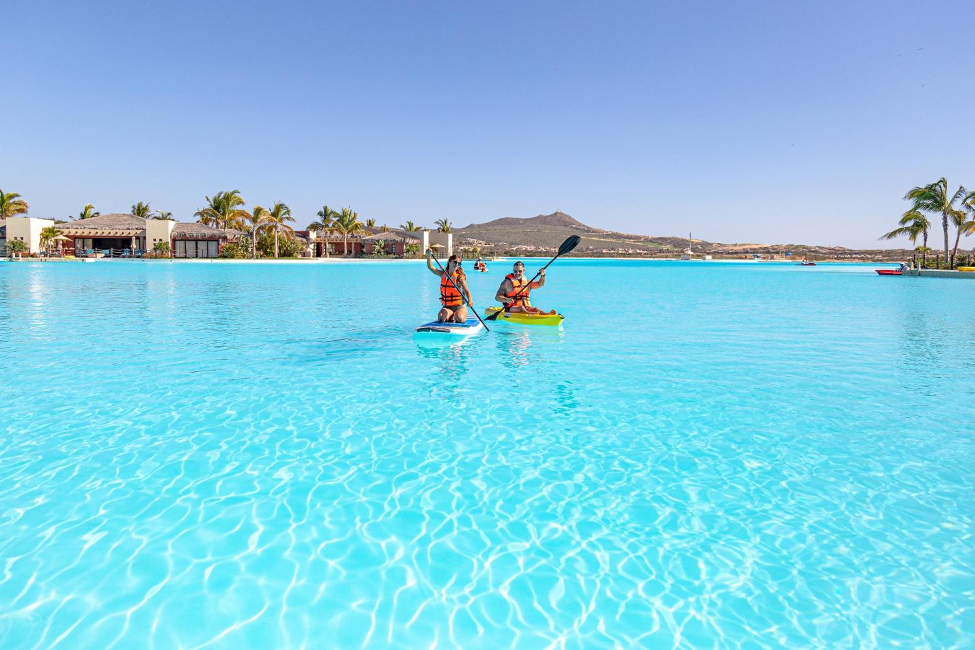 Oceanfront Chic Retreat Studio-golf-spa-jacuzzi & More! Cabo San Lucas