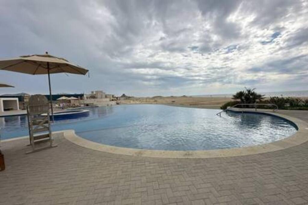 Aparthotel Beachfront 2 Bdrm In Exclusive Diamante Golf