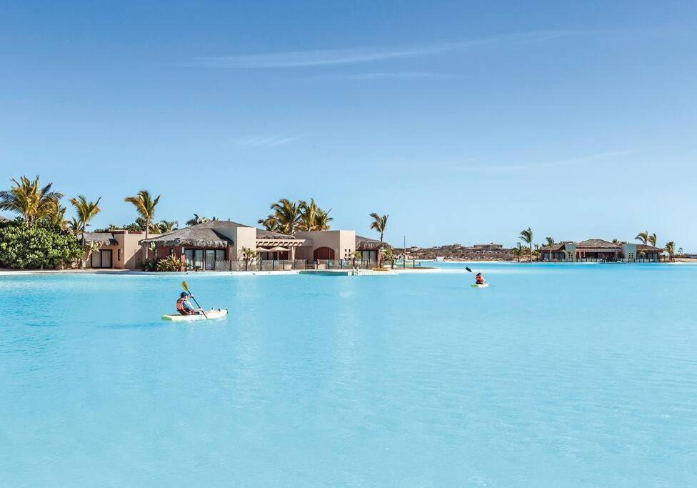 Aparthotel Beachfront 2 Bdrm In Exclusive Diamante Golf *