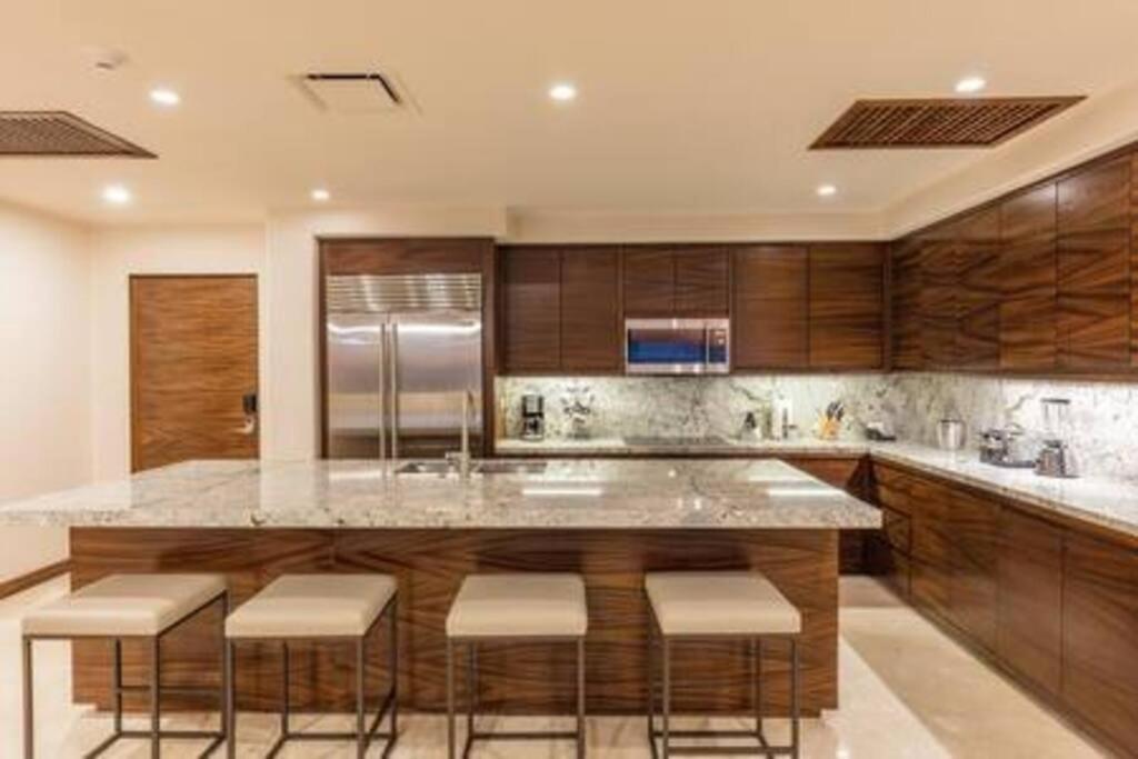 Beachfront 2 Bdrm In Exclusive Diamante Golf