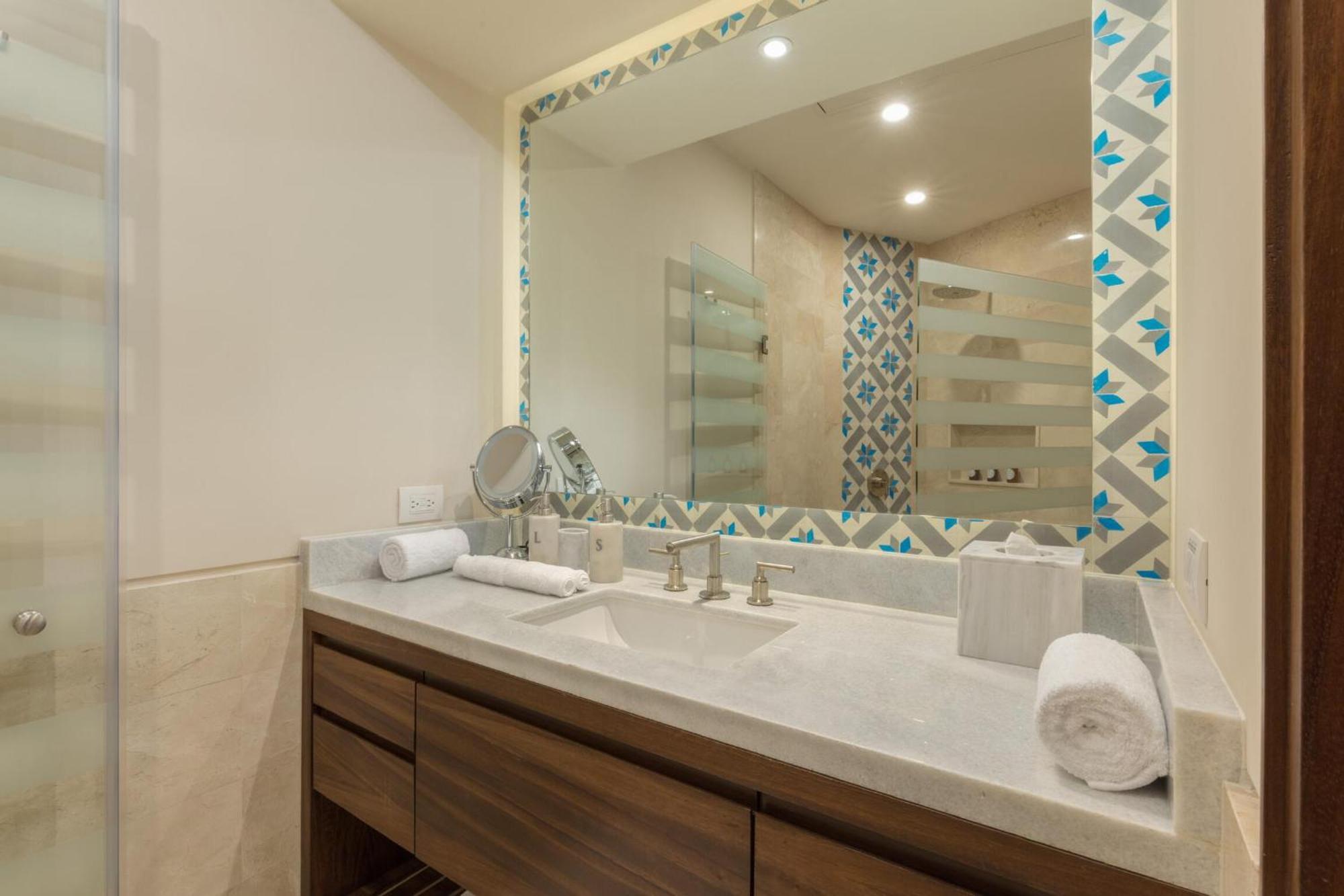 Beachfront 2 Bdrm In Exclusive Diamante Golf Aparthotel Cabo San Lucas