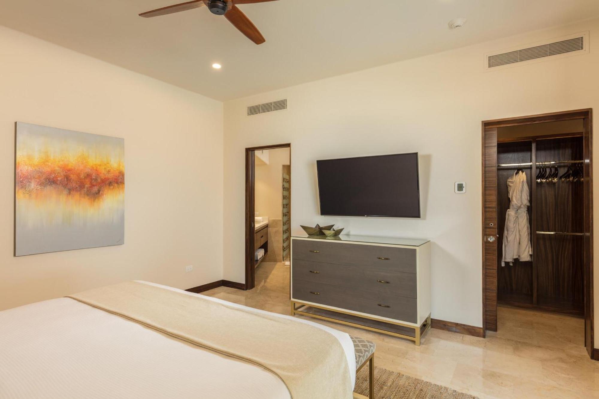 Beachfront 2 Bdrm In Exclusive Diamante Golf Aparthotel