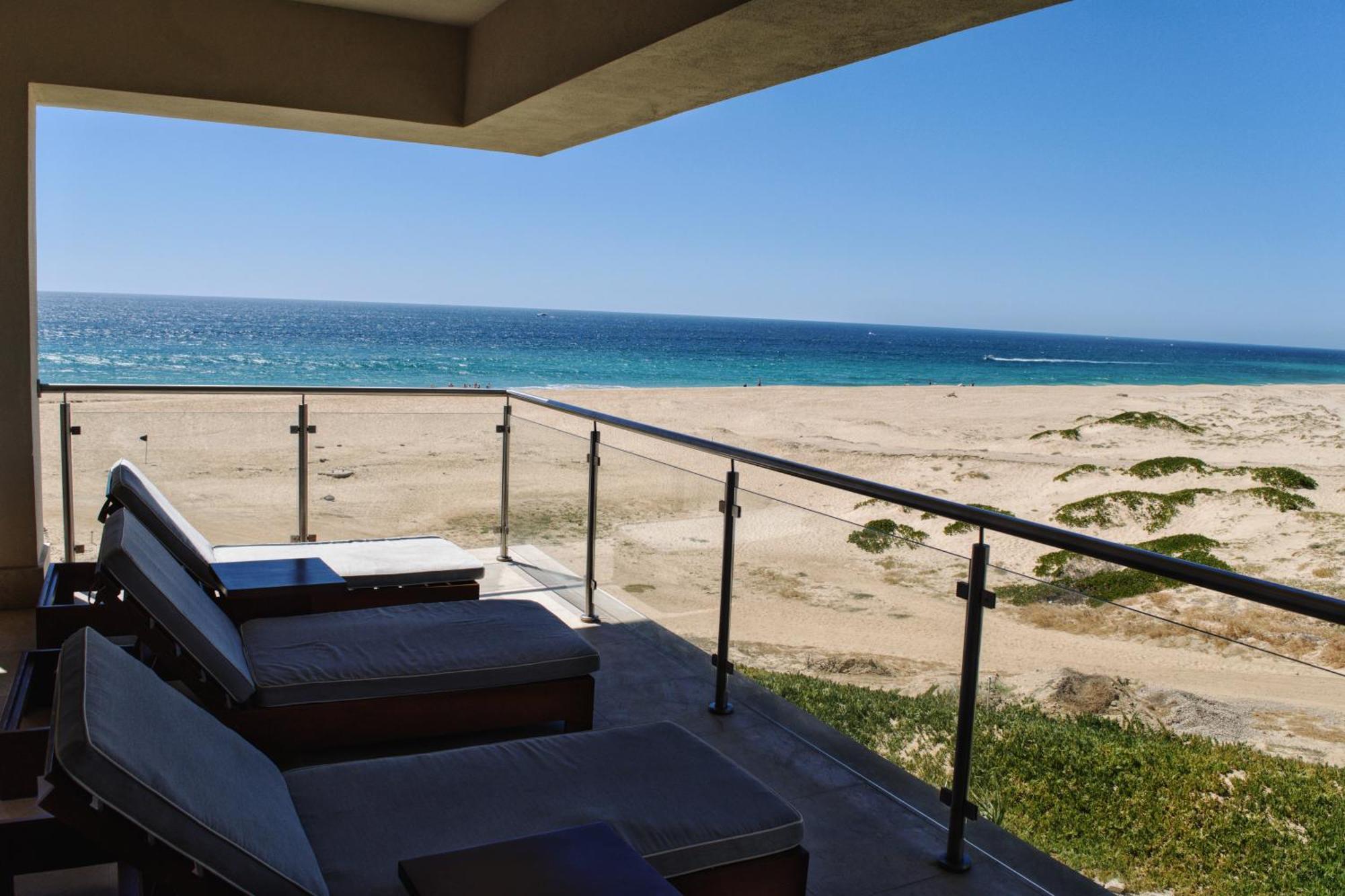 Beachfront 2 Bdrm In Exclusive Diamante Golf Aparthotel Cabo San Lucas