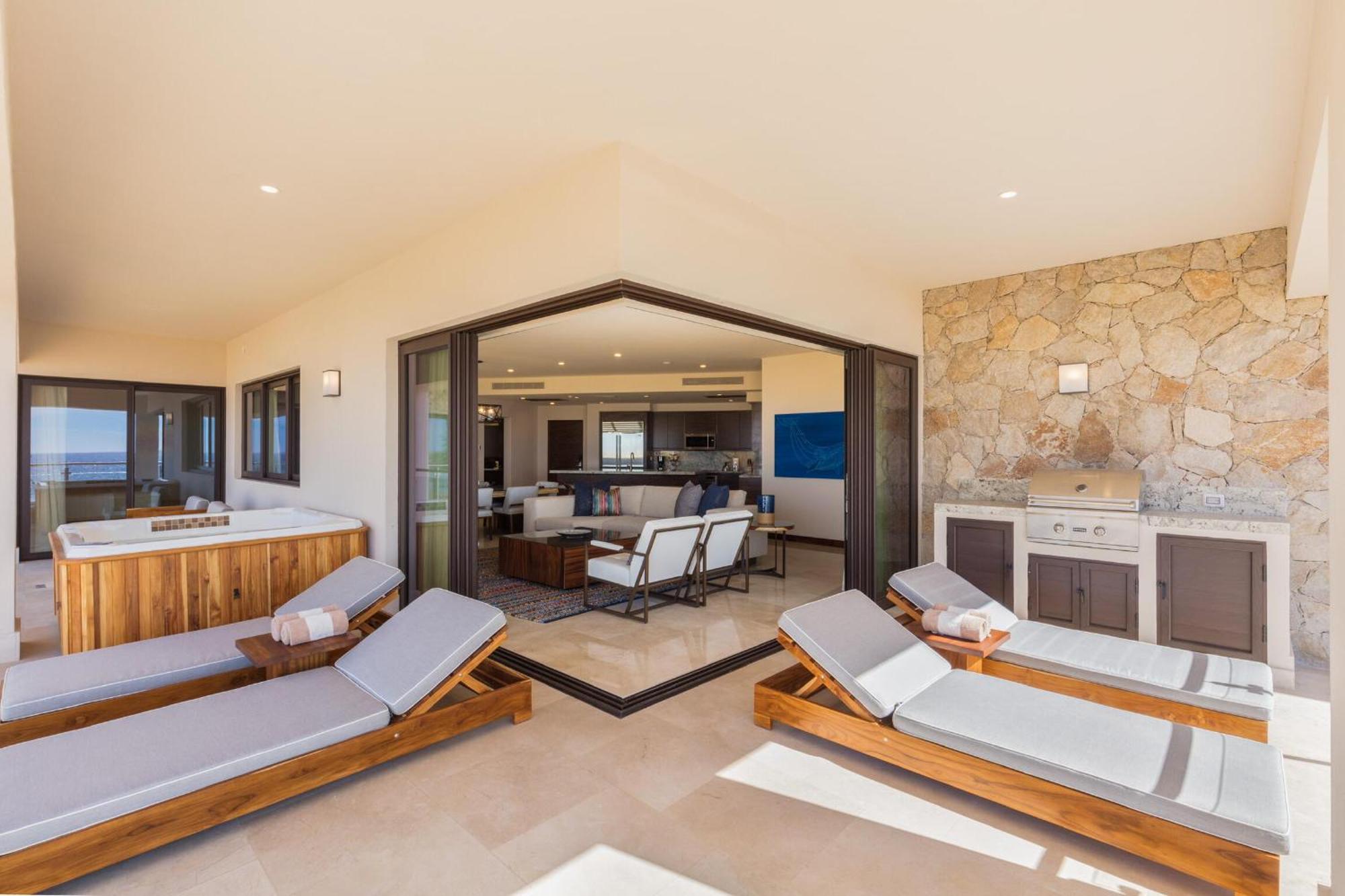 Beachfront 2 Bdrm In Exclusive Diamante Golf Aparthotel *