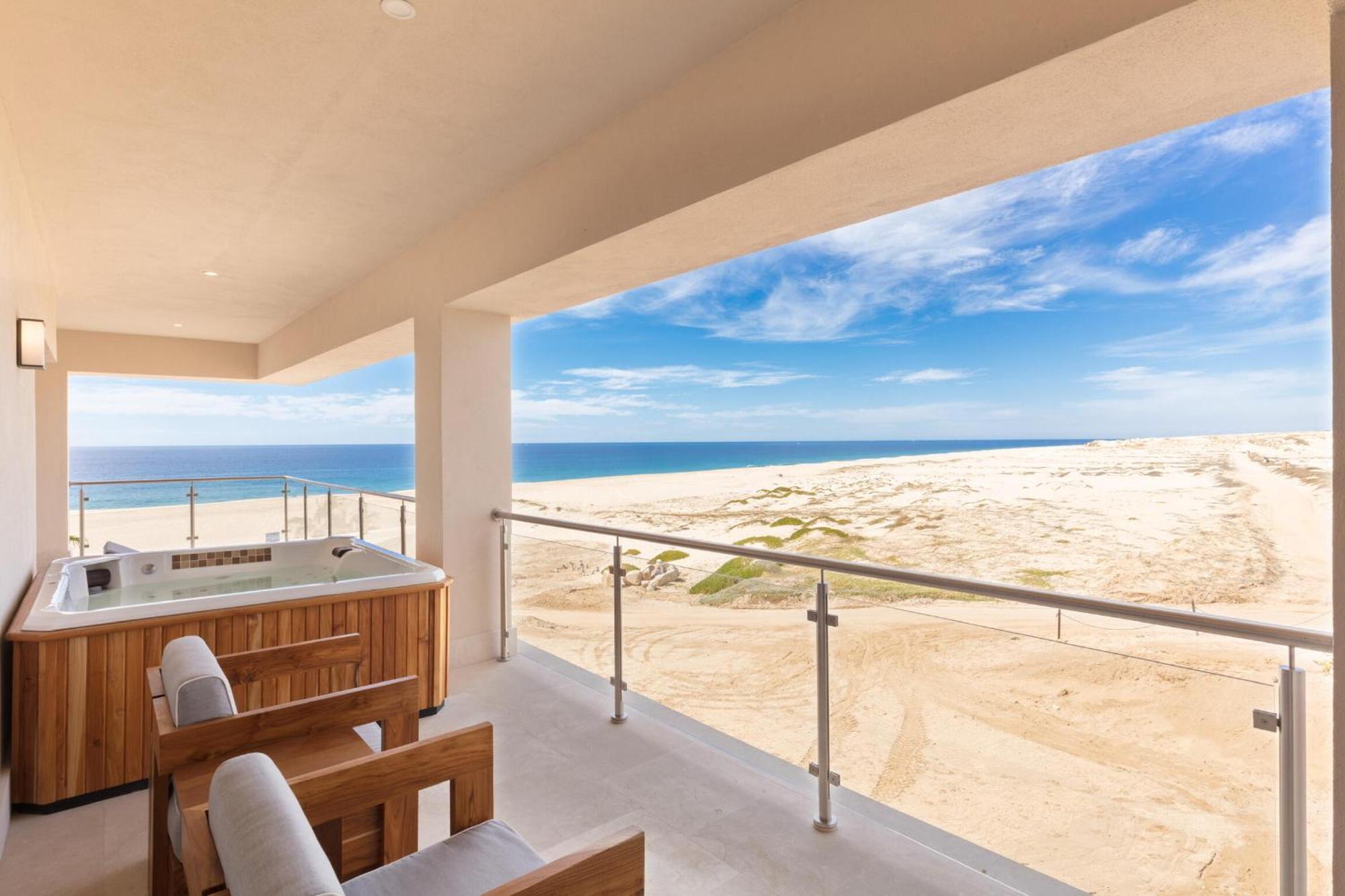 Beachfront 2 Bdrm In Exclusive Diamante Golf * Cabo San Lucas