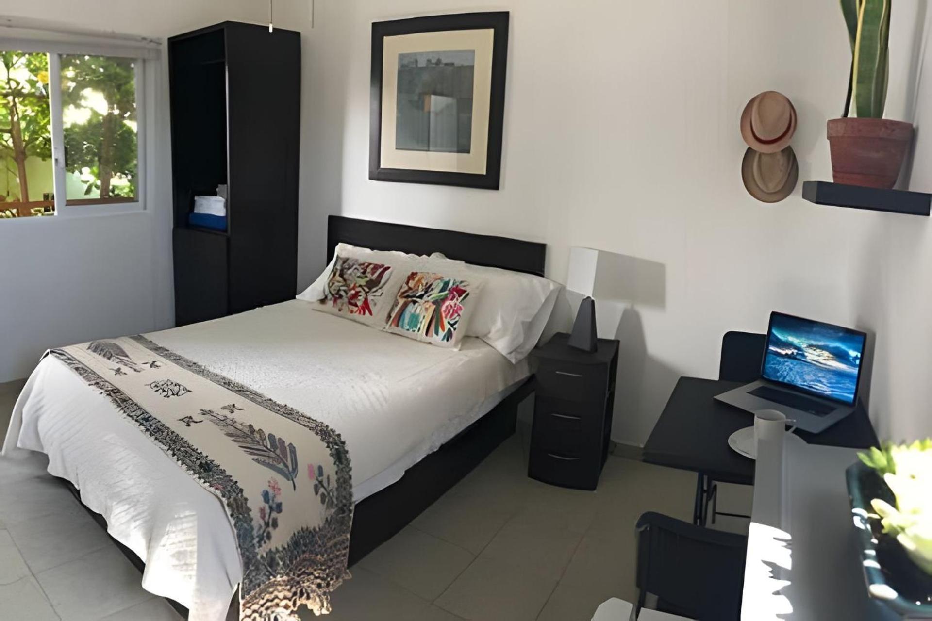 Apartment 12 De Octubre