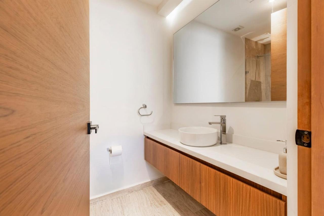 15 Guests - Mistiq Cabo Apartment