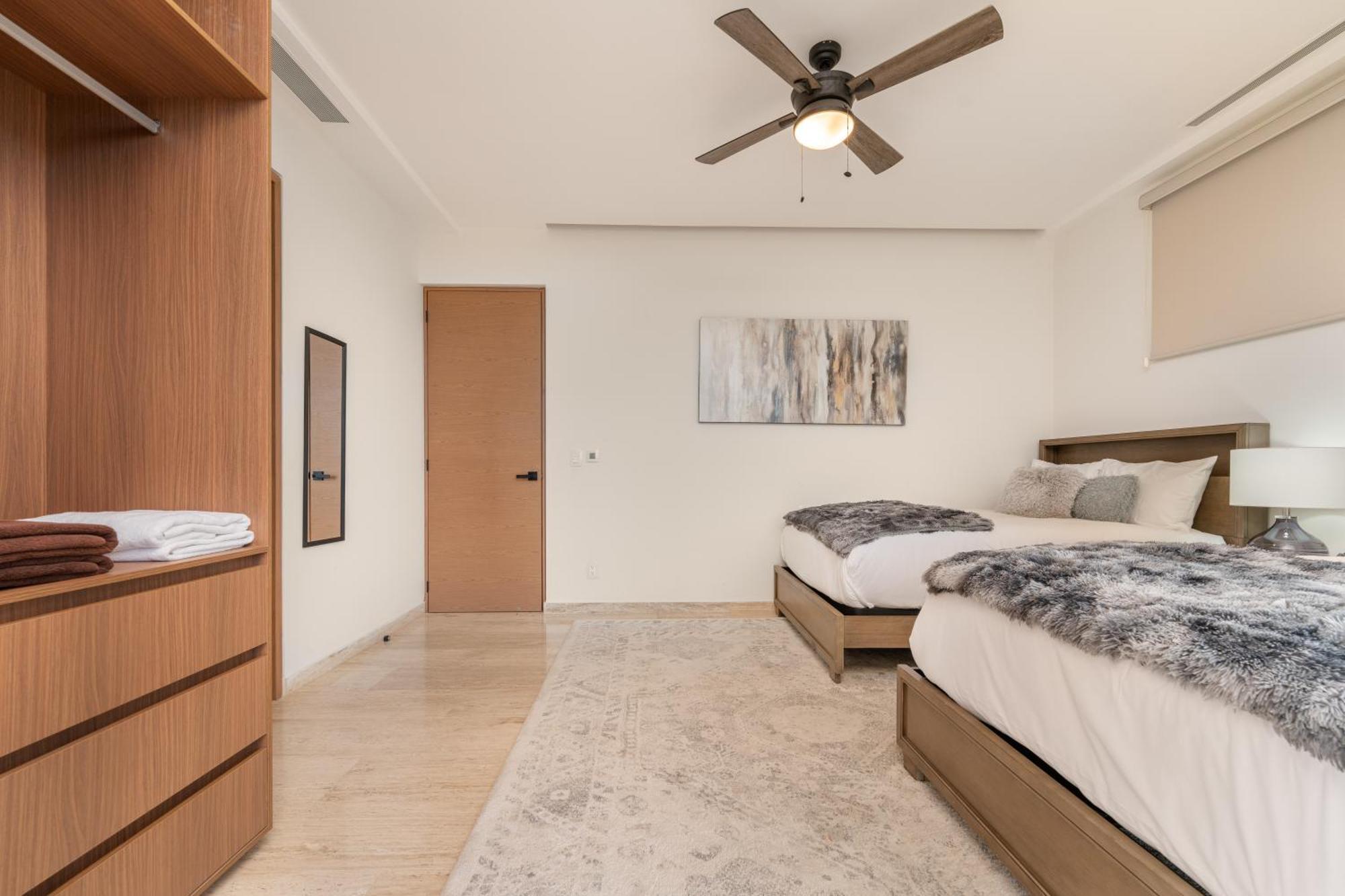 Mistiq Cabos Apartment