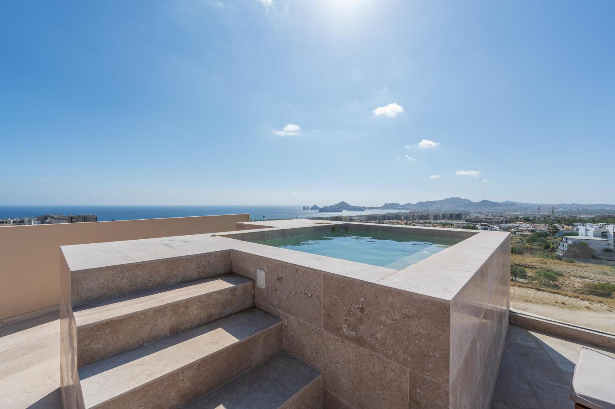 Mistiq Cabos Apartment