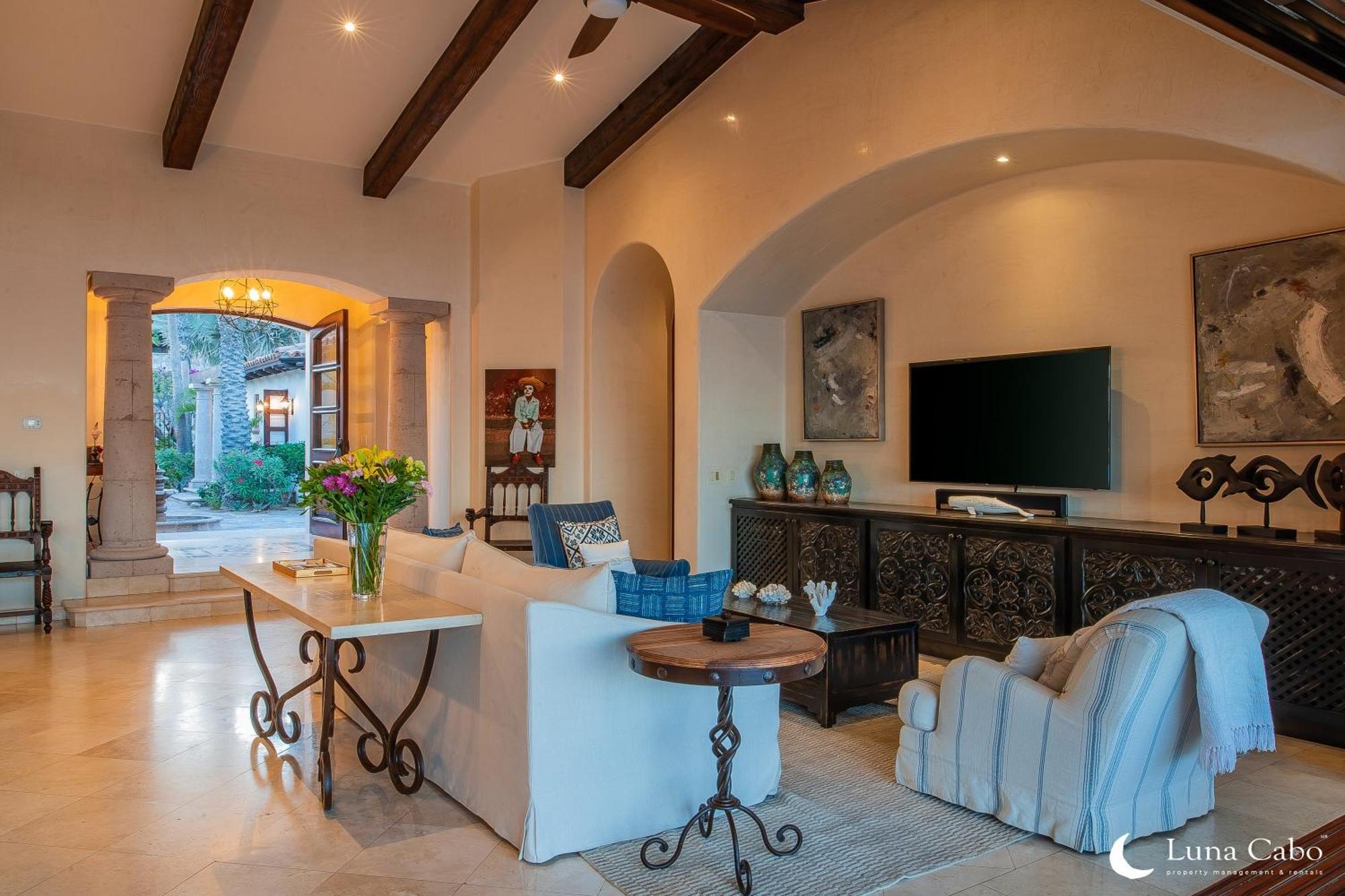 Сasa de vacaciones Seaside Escape With Stunning Views & Private Pool *