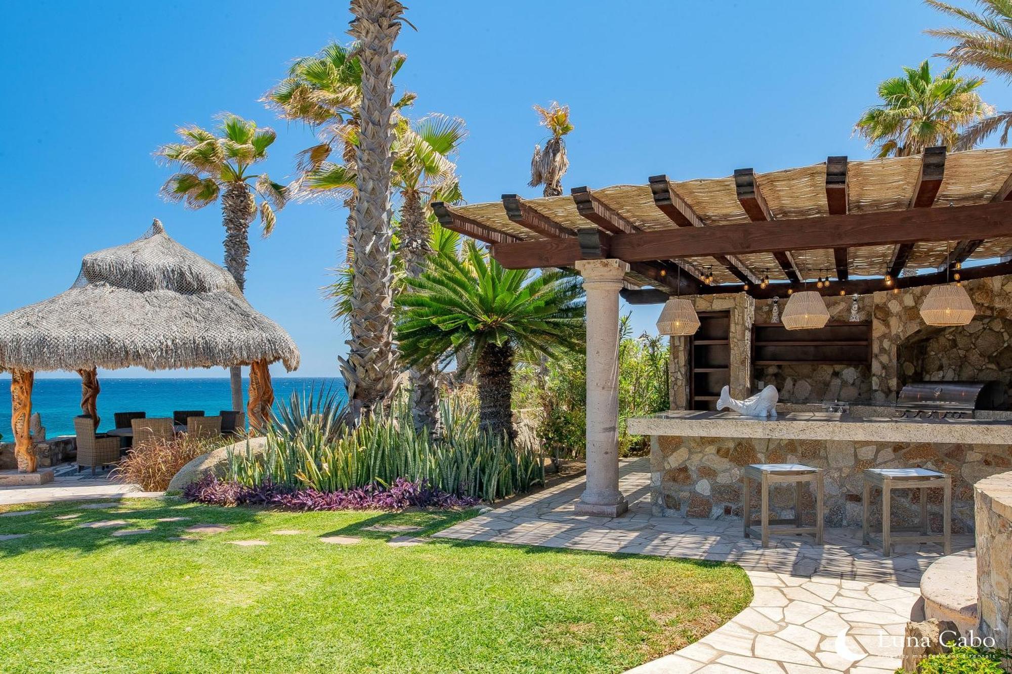 Seaside Escape With Stunning Views & Private Pool Сasa de vacaciones Cabo San Lucas