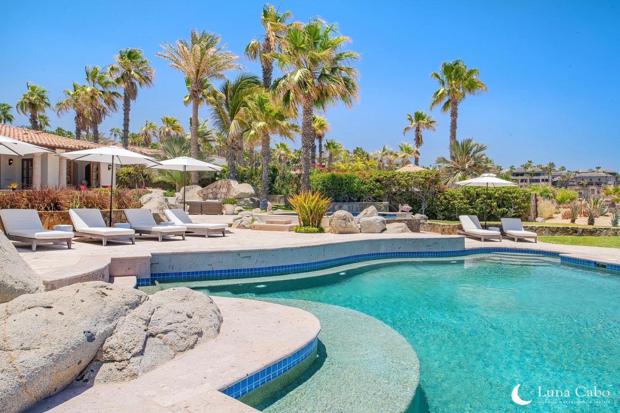 Seaside Escape With Stunning Views & Private Pool Сasa de vacaciones Cabo San Lucas