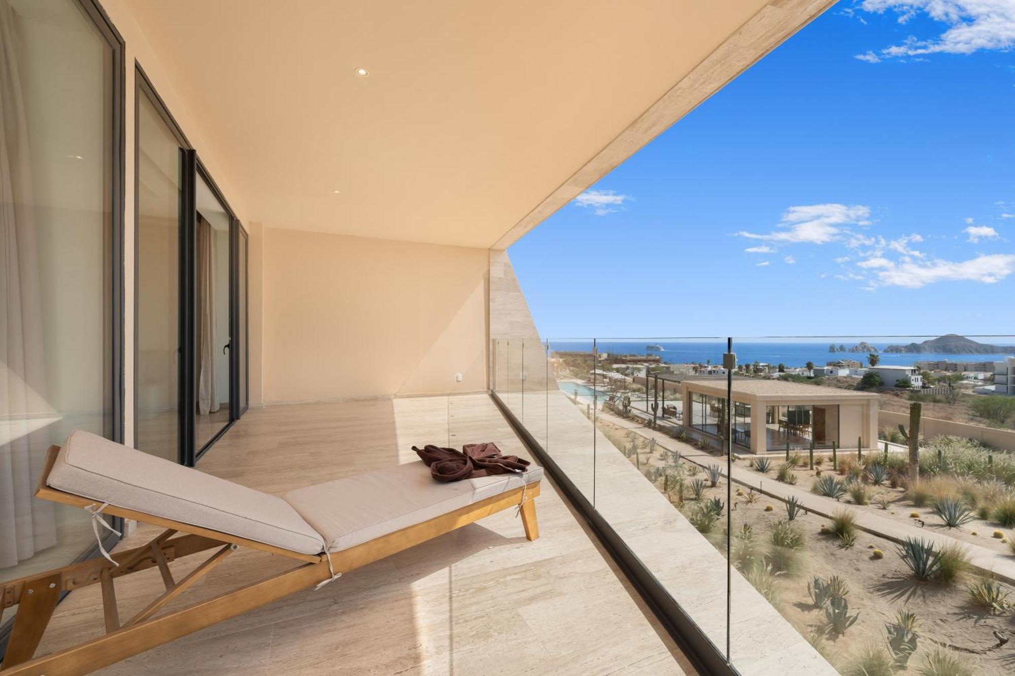 Mistiq Cabos Apartment