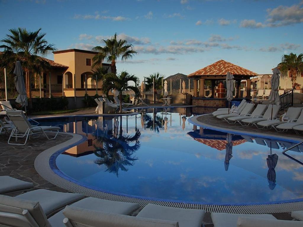 Exclusiva En - 3 -hivenb Cabo San Lucas