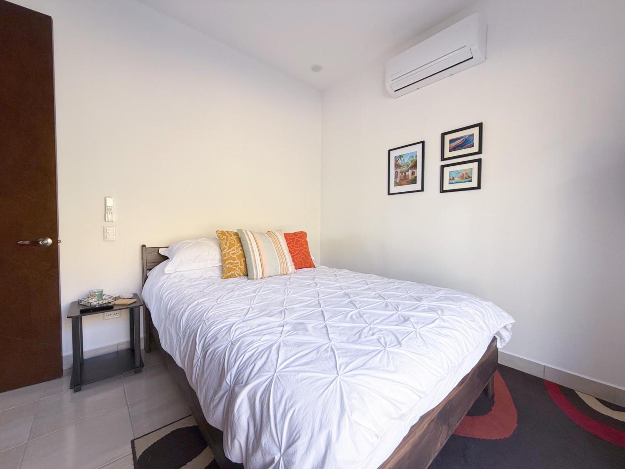 Apartment Colins In Luxotica Iii 2-2