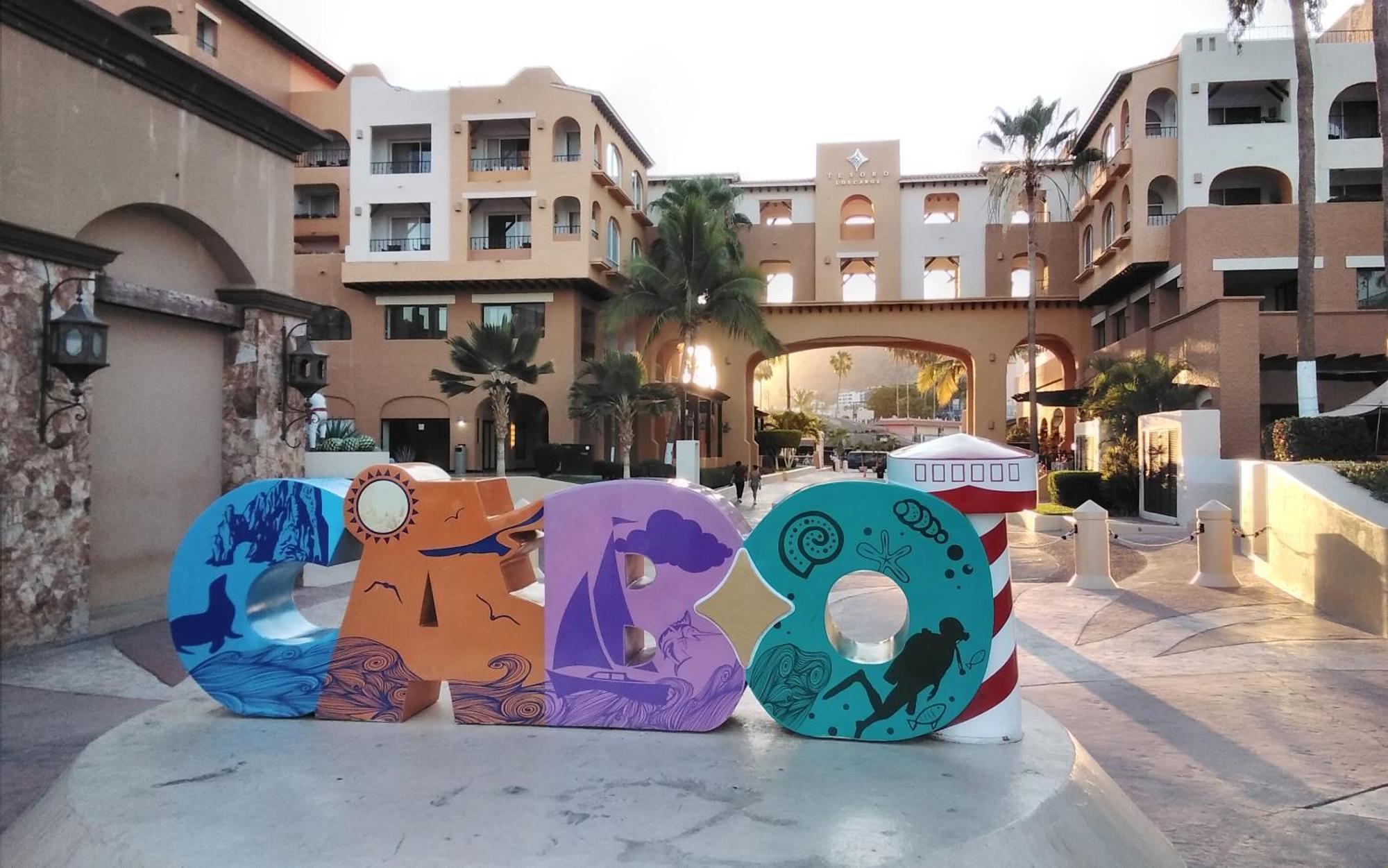 Cabo Junior Hotel 4*