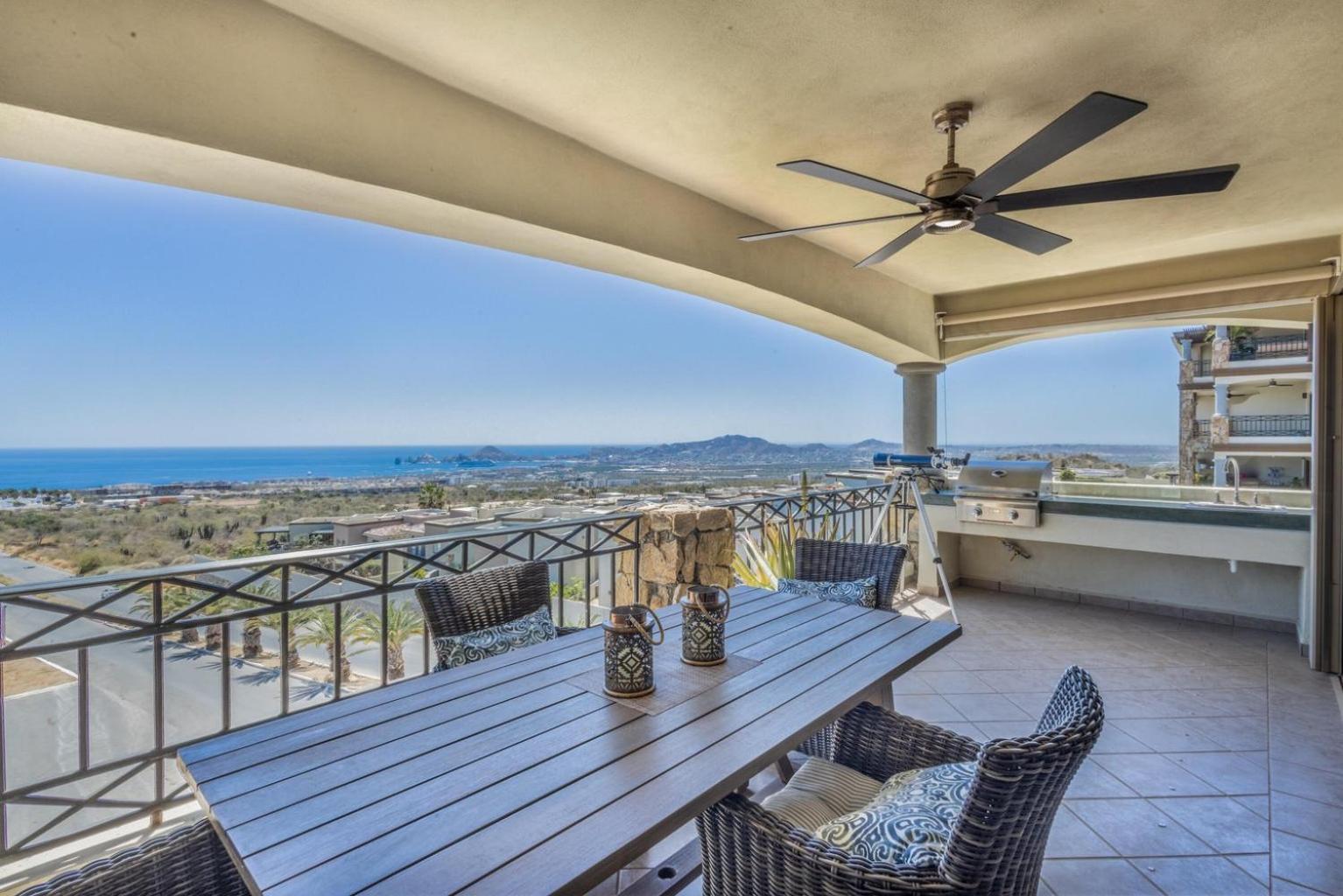 Mesmerizing Ocean Views King Beds Luxury Family Friendly Apartment